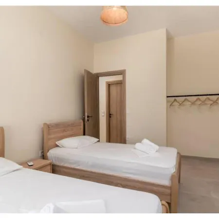 Soto's Comfort House Adamantas (Milos)