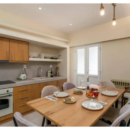 Soto's Comfort House *